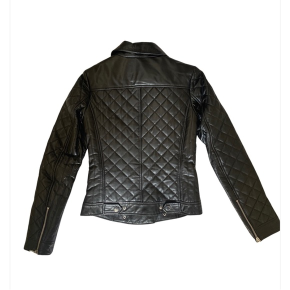 EUC Danier quilted leather jacket size  3xs but fits like Xs - Picture 3 of 4